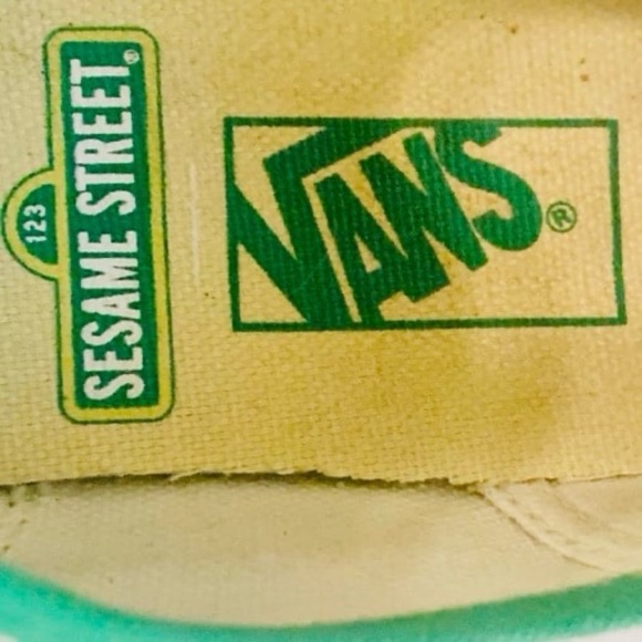 VANS X SESAME STREET Checkered Sneakers - Picture 4 of 8